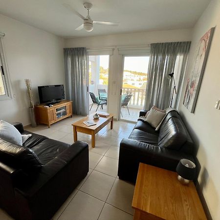 Beautiful 2 Bed Apartment In Peyia Valley, Paphos Pegeia Exterior foto