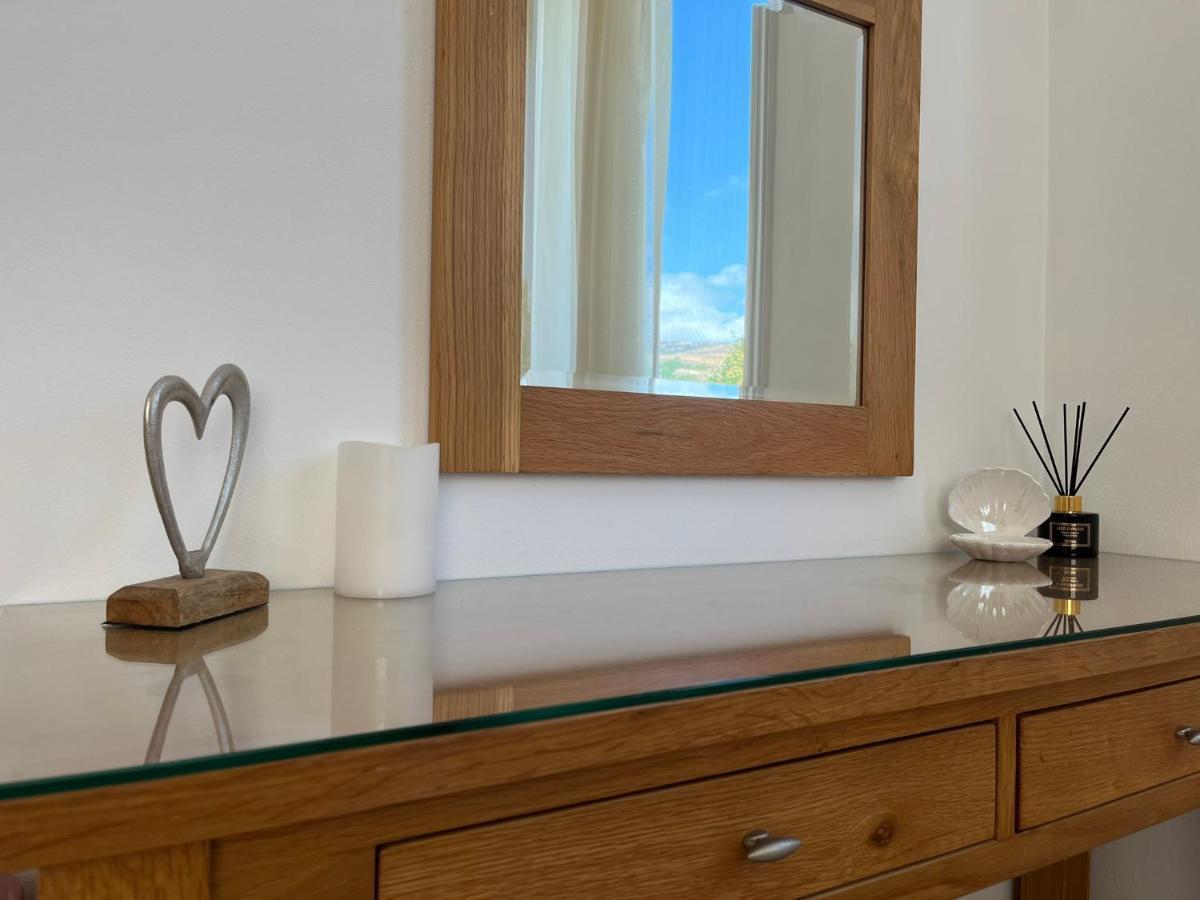 Beautiful 2 Bed Apartment In Peyia Valley, Paphos Pegeia Exterior foto